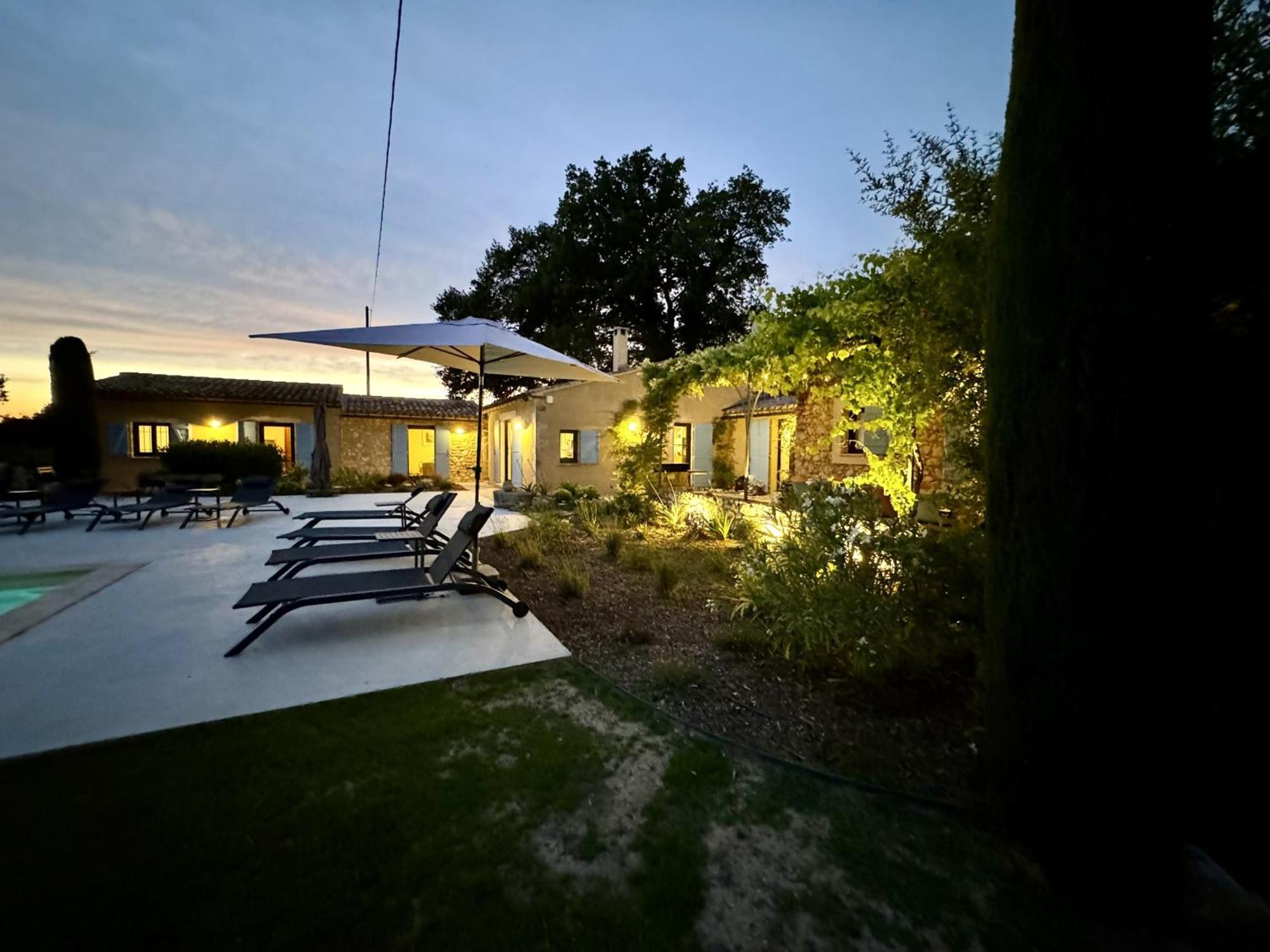 Provencal House With Heated Pool, View Of The Luberon In Robion - Accommodates 12 People. 外观 照片