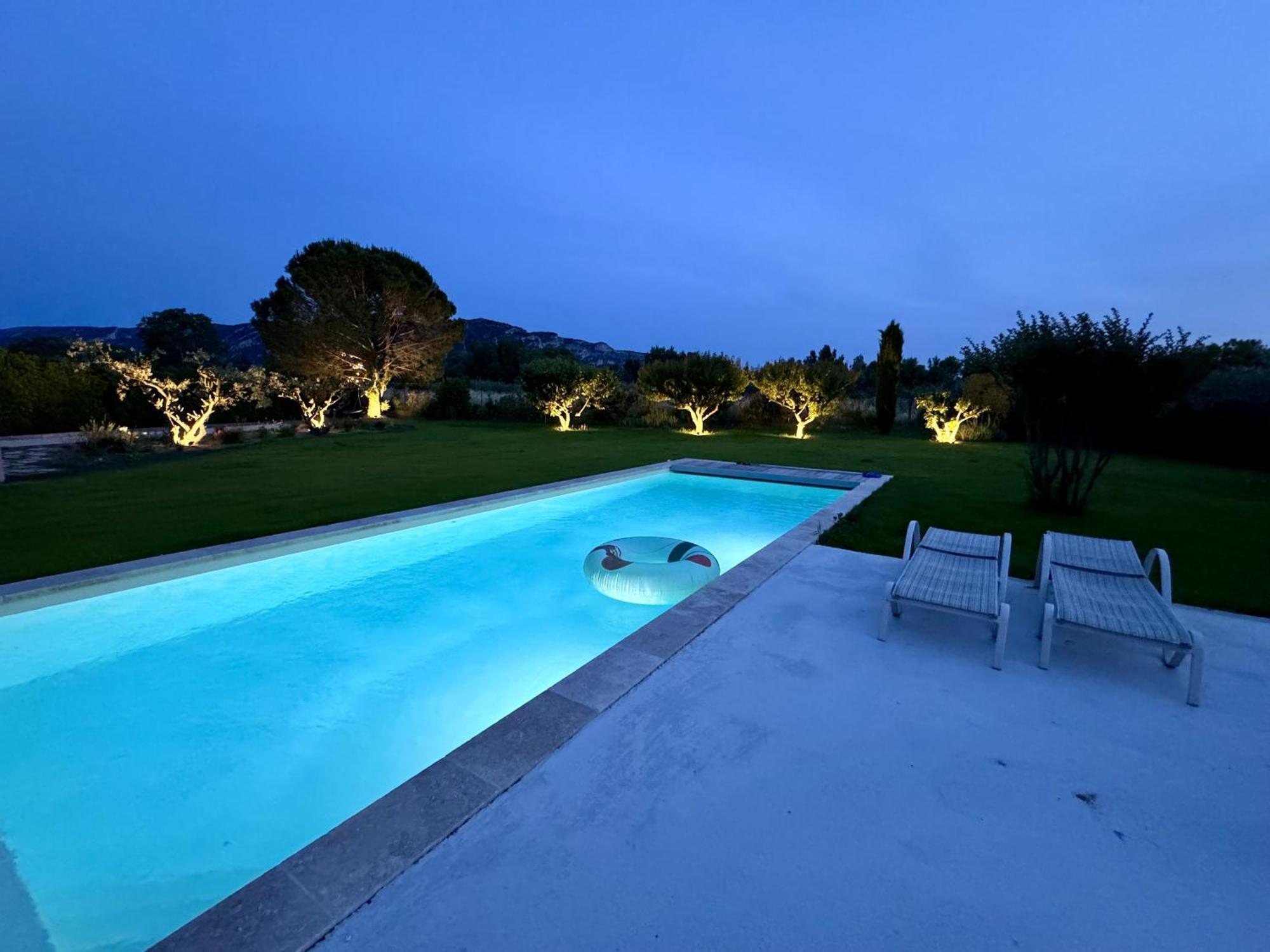 Provencal House With Heated Pool, View Of The Luberon In Robion - Accommodates 12 People. 外观 照片
